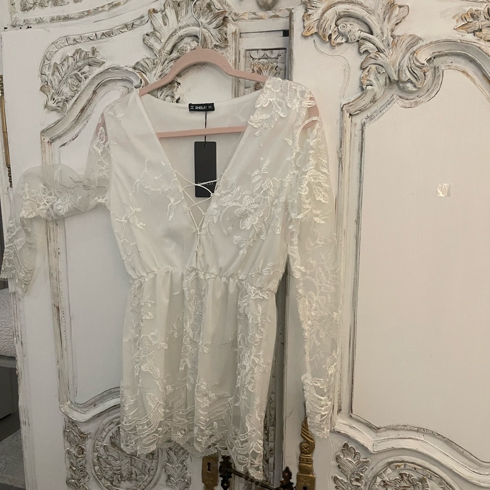 Lacey top that ties in the front